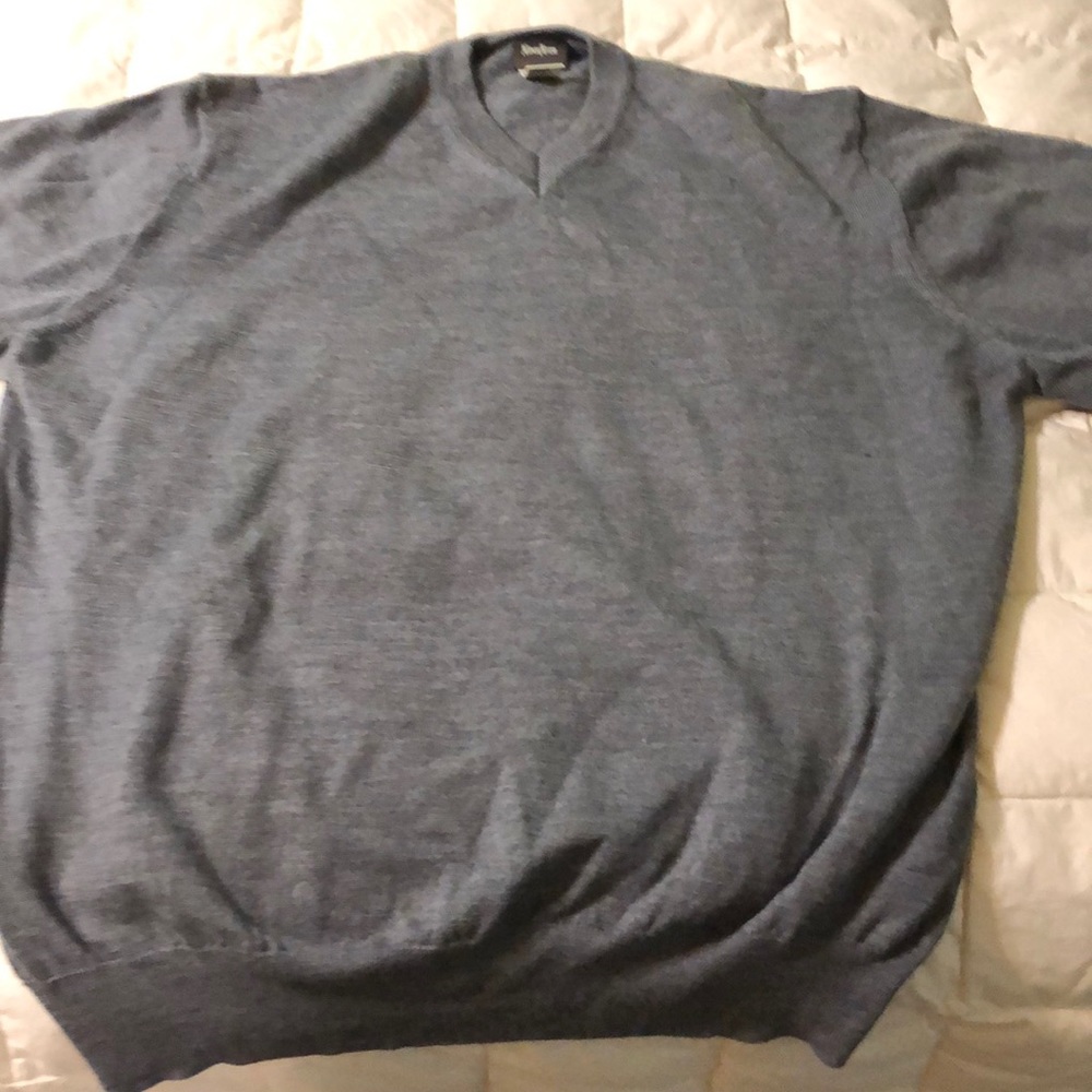 Neiman Marcus V Neck - Merino wool - Made in Italy